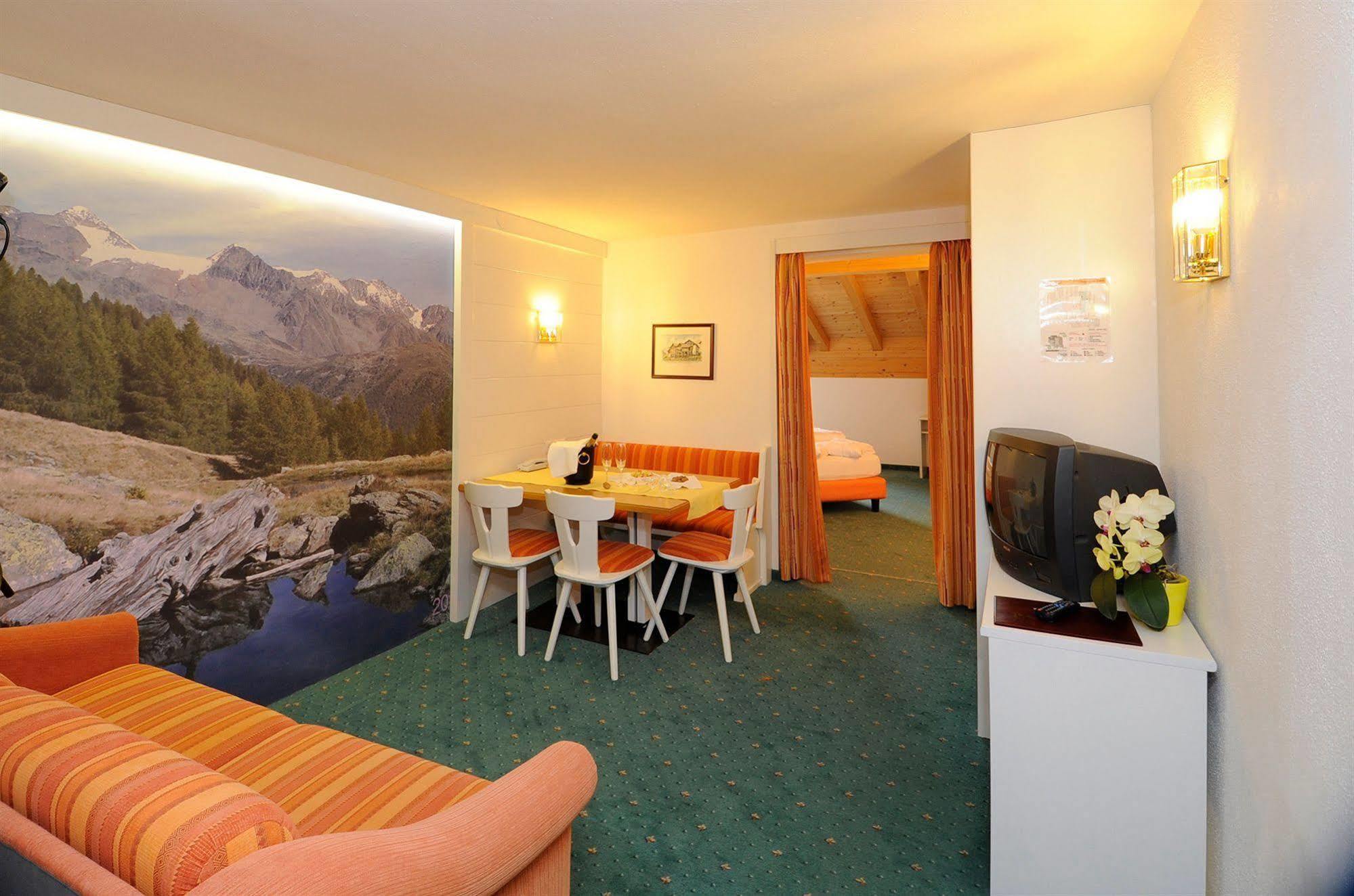 Melago Hotel Alpenjuwel מראה חיצוני תמונה